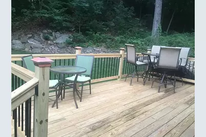 26 Leslie Ln, Millbury, MA 01527 - Photo 4