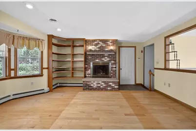 532 Hill St, Raynham, MA 02767 - Photo 12