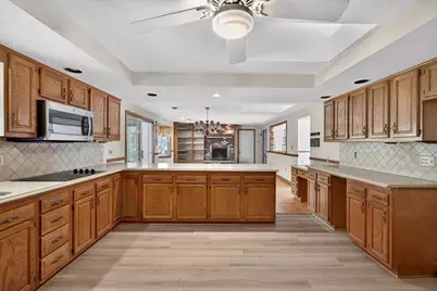 532 Hill St, Raynham, MA 02767 - Photo 18