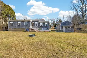 18 Wilson St, Dartmouth, MA 02748 - Photo 16