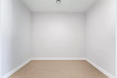 999 Hancock St #306, Quincy, MA 02169 - Photo 20