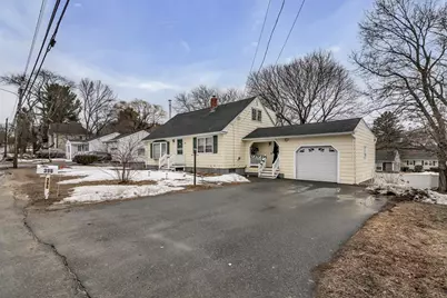 396 Oak St, Methuen, MA 01844 - Photo 2