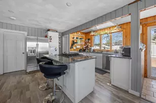 6 Pine St, Wareham, MA 02571 - Photo 10