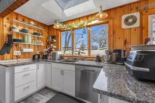 6 Pine St, Wareham, MA 02571 - Photo 12