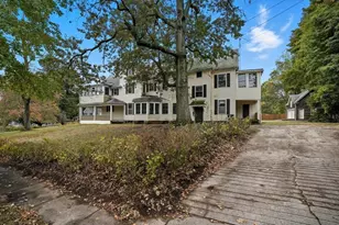 129 Morgan St, Holyoke, MA 01040 - Photo 26