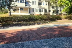 129 Morgan St, Holyoke, MA 01040 - Photo 2