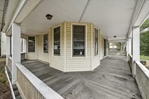 129 Morgan St, Holyoke, MA 01040 - Photo 18