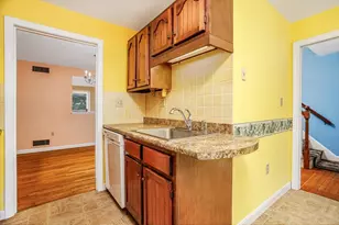 9 Governor Square, Peterborough, NH 03458 - Photo 10