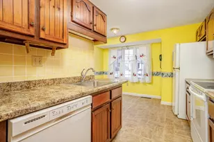 9 Governor Square, Peterborough, NH 03458 - Photo 6