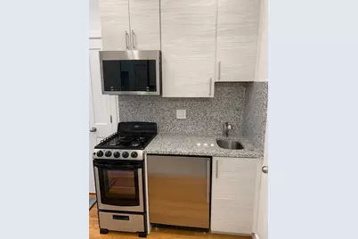 16 Fifth St #15, Chelsea, MA 02150 - Photo 2