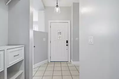 156 N Broadway #A, Haverhill, MA 01832 - Photo 4