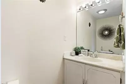 13 Circuit Lane #13, Watertown, MA 02472 - Photo 14