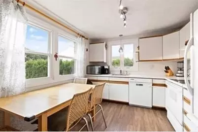 13 Circuit Lane #13, Watertown, MA 02472 - Photo 10