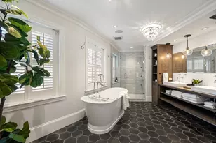 6 W Hill Pl, Boston, MA 02114 - Photo 14