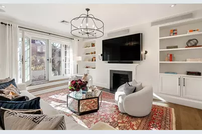 6 West Hill Place, Boston, MA 02114 - Photo 8