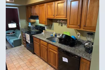 29 Amity Place #n/a, Amherst, MA 01002 - Photo 4