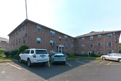 4 Colonial Village Dr #9, Arlington, MA 02474 - Photo 16