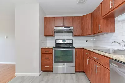 4 Colonial Village Dr #9, Arlington, MA 02474 - Photo 10