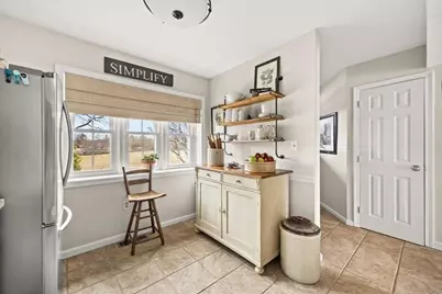 1316 Carriage Ln #1316, Taunton, MA 02780 - Photo 4