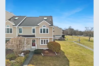 1316 Carriage Ln #1316, Taunton, MA 02780 - Photo 1