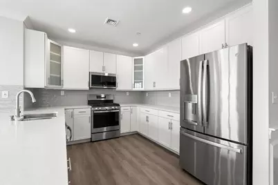 320 Middlesex Ave #207, Medford, MA 02155 - Photo 6