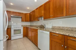 211 West St, Quincy, MA 02169 - Photo 4