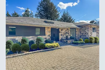 9 Singletree Road, Brookline, MA 02467 - Photo 2