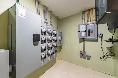 10 Roxbury Street, Boston, MA 02119 - Photo 18