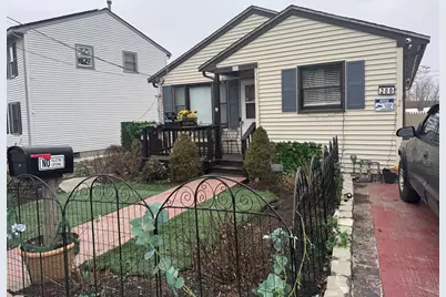 200 Crescent St, Fall River, MA 02720 - Photo 1