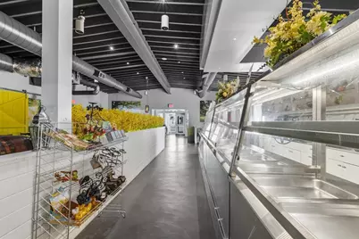 275 Child St, Warren, RI 02885 - Photo 10