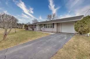 56 Burnside Dr, Swansea, MA 02777 - Photo 32