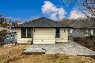 23 Murray Hill Rd, Medford, MA 02155 - Photo 14