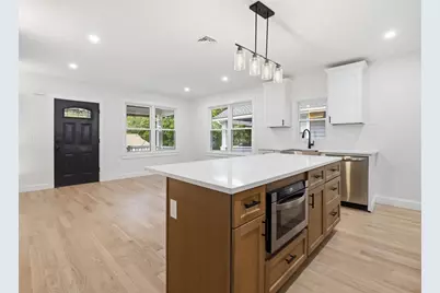 23 Murray Hill Rd, Medford, MA 02155 - Photo 4