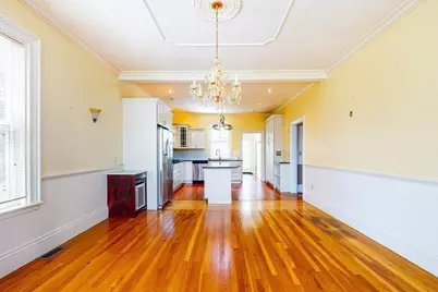 21 Robertson St, Quincy, MA 02169 - Photo 10