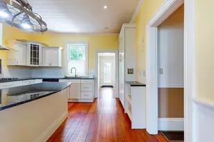 21 Robertson St, Quincy, MA 02169 - Photo 8