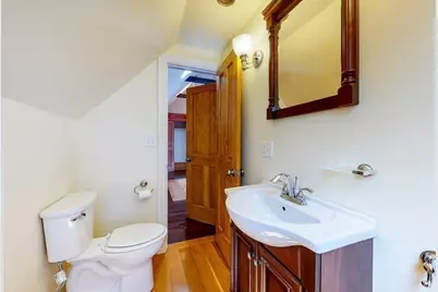 21 Robertson St, Quincy, MA 02169 - Photo 36