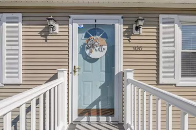 100 Evergreen Dr, Swansea, MA 02777 - Photo 4