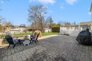 100 Evergreen Dr, Swansea, MA 02777 - Photo 32