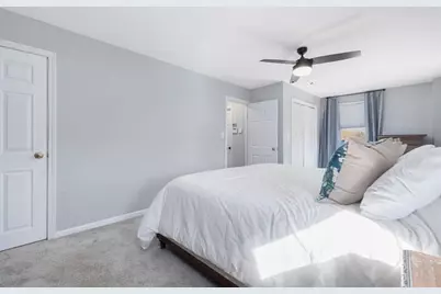 100 Evergreen Dr, Swansea, MA 02777 - Photo 22