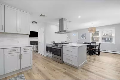 100 Evergreen Dr, Swansea, MA 02777 - Photo 6