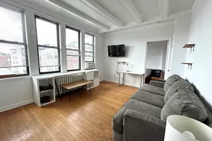 4 Commonwealth Ct, Boston, MA 02135 - Photo 4