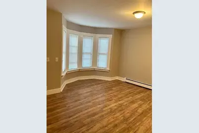 930 Lakeview, Lowell, MA 01850 - Photo 8