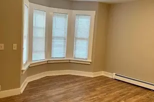 930 Lakeview, Lowell, MA 01850 - Photo 8