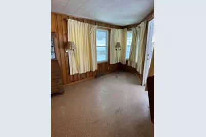 30 Geraldine St, Palmer, MA 01069 - Photo 4