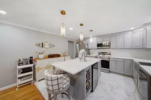 24 Juniper Dr, Saugus, MA 01906 - Photo 8