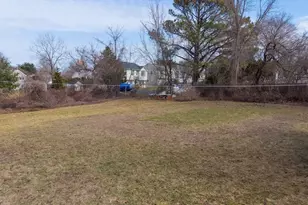 345 Gardner St, New Bedford, MA 02740 - Photo 8