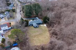 345 Gardner St, New Bedford, MA 02740 - Photo 10