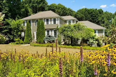 89 Boulder Hill Rd, Holden, MA 01522 - Photo 2