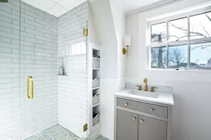 6 Clinton Pl, New Bedford, MA 02740 - Photo 36