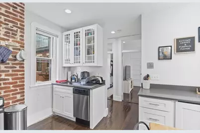 73 Revere St #4, Boston, MA 02114 - Photo 10